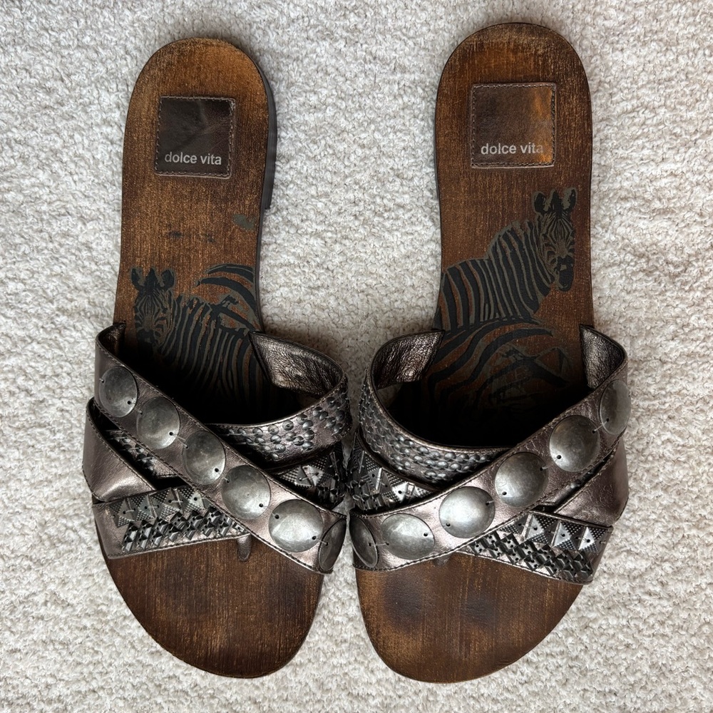 Dolce Vita Women's Metallic Sandals